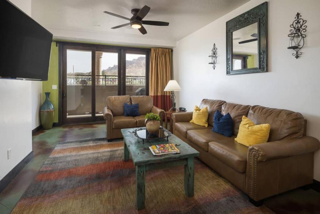 Luxury Downtown Rental 모아브 외부 사진